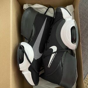 Women’s Nike superrep 2